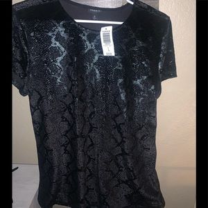 Torrid black snakeskin print baby tee xl